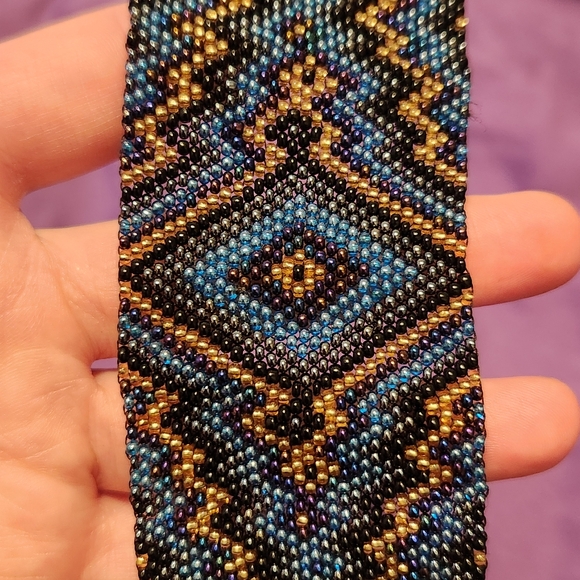 Woven Beaded Bracelet - Picture 4 of 7